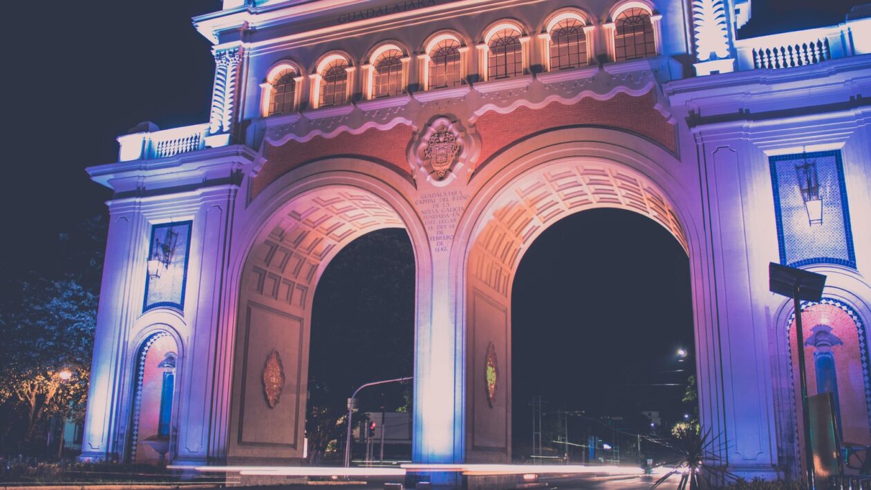 Zaisťovne: Funkcia, typy a riziko transferu